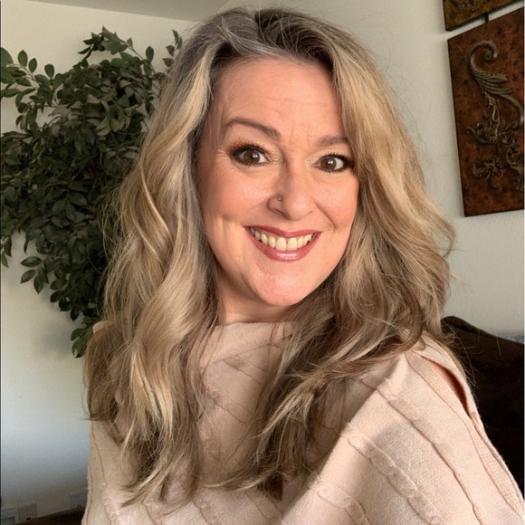 Meet your Posher, Jamie - Picture 2 of 2